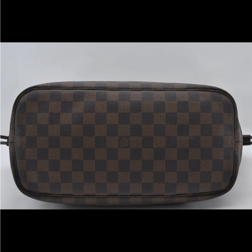 🌸🌸LV Never Full🌸🌸 Tote AND Pouch - Picture 3 of 16